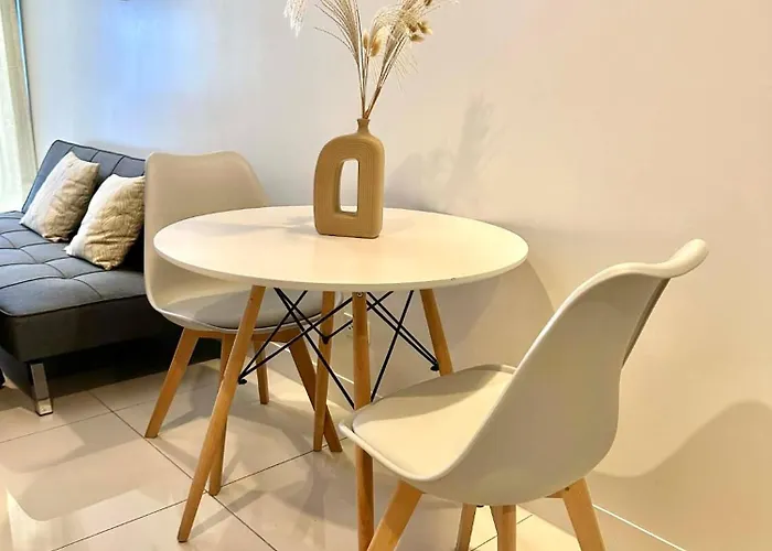 Horizons 101 Premium Haven Apartment
